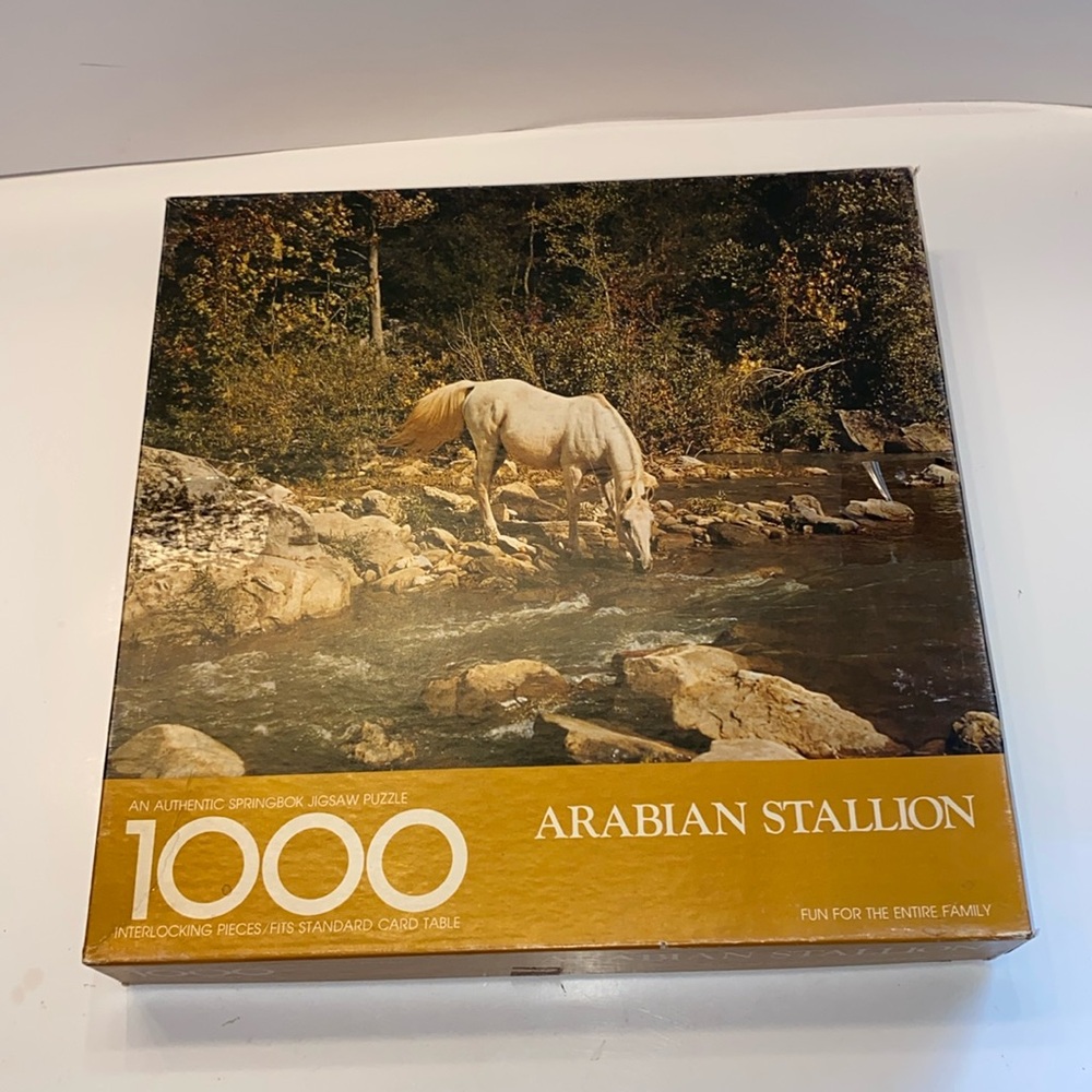 Vintage 80’s  WHITE ARABIAN STALLION JIGSAW PUZZLE, SPRINGBOK, 1000 PIECES.